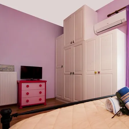 Evelina's Country House
